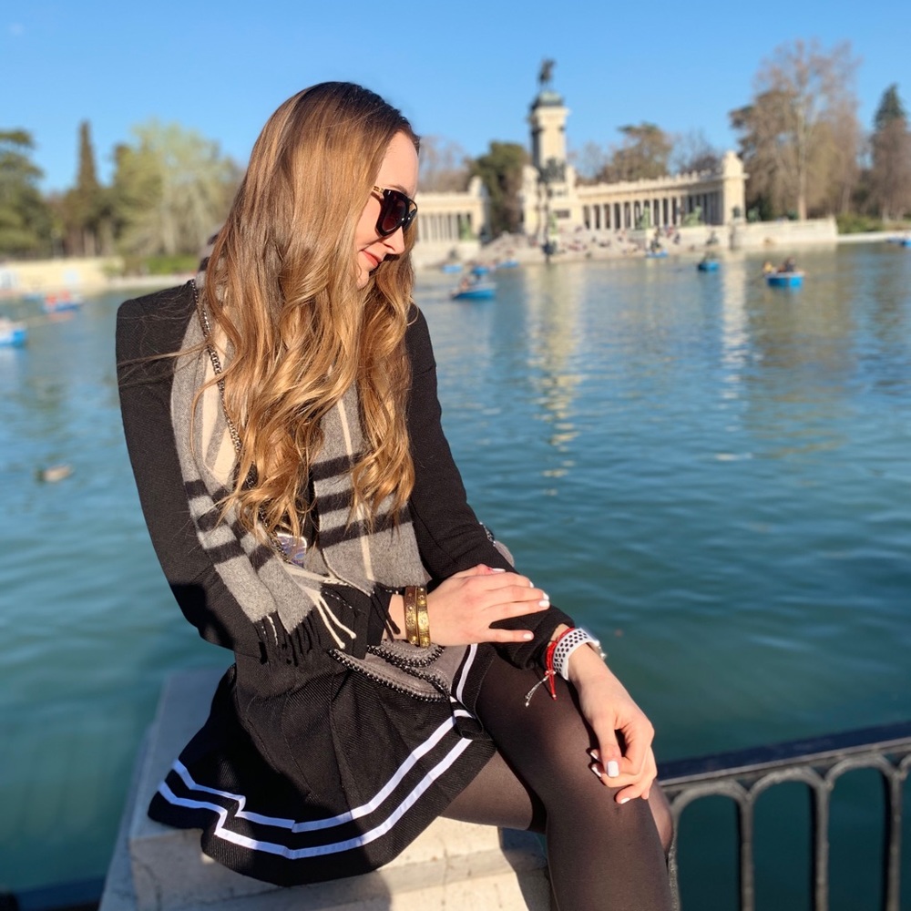 Meet your Posher, Maria